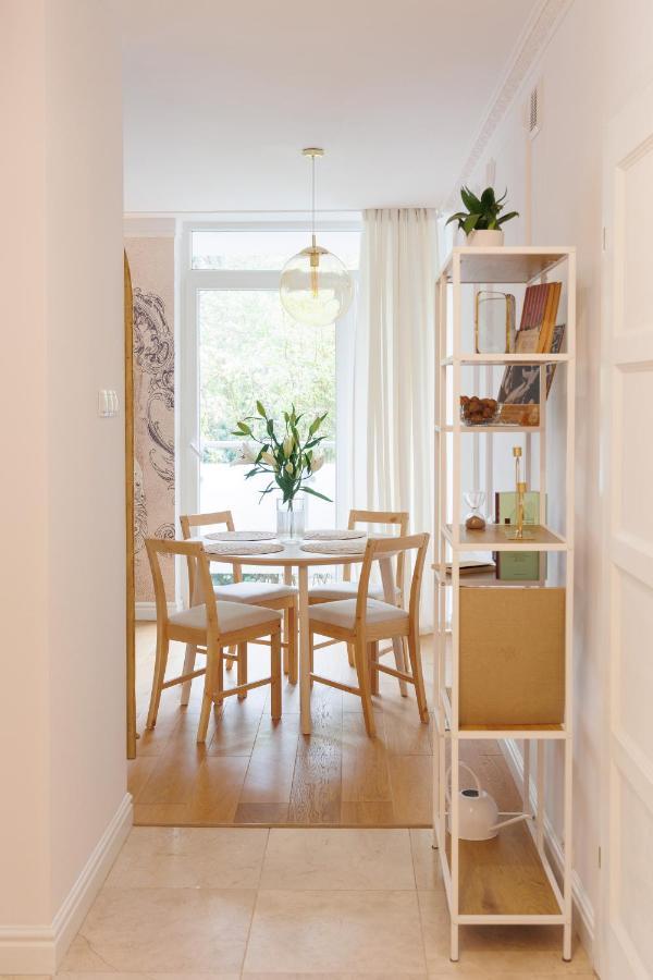 Maison Bruehl - Apartamenty Przy Ogrodzie Saskim Varsavia Esterno foto