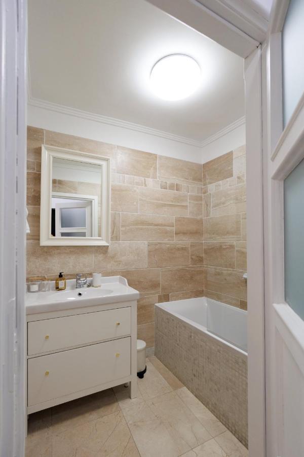Maison Bruehl - Apartamenty Przy Ogrodzie Saskim Varsavia Esterno foto